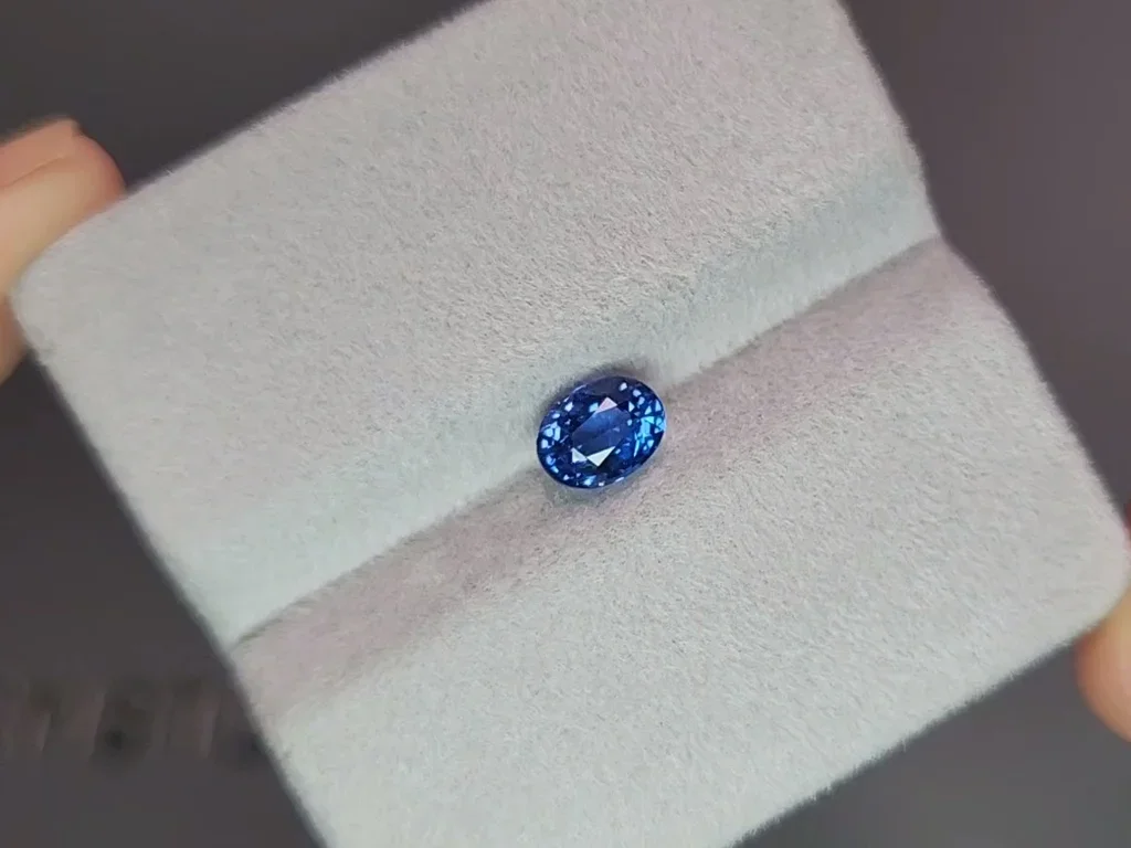 Intense blue cobalt spinel in oval cut 1.08 carats, Tanzania Image №4