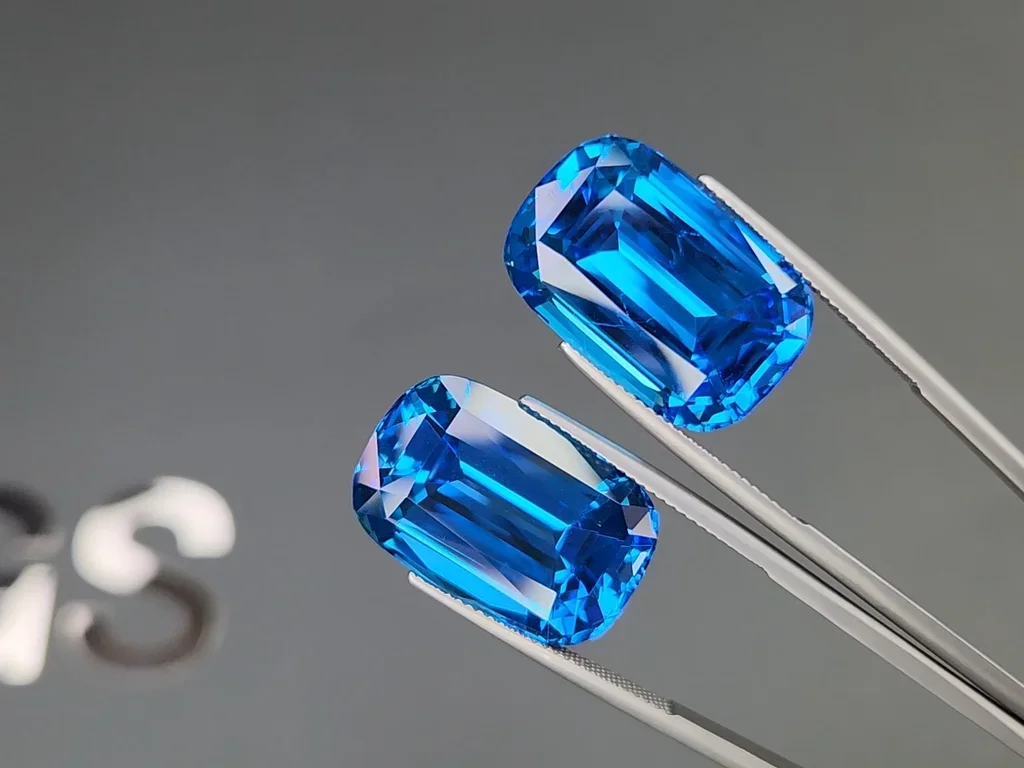 Pair of cushion cut Swiss Blue topaz 60.30 carats, Brazil  Image №3