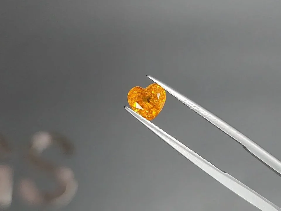 Grenat spessartine taille coeur 1,41 carats, Tanzanie Image №3