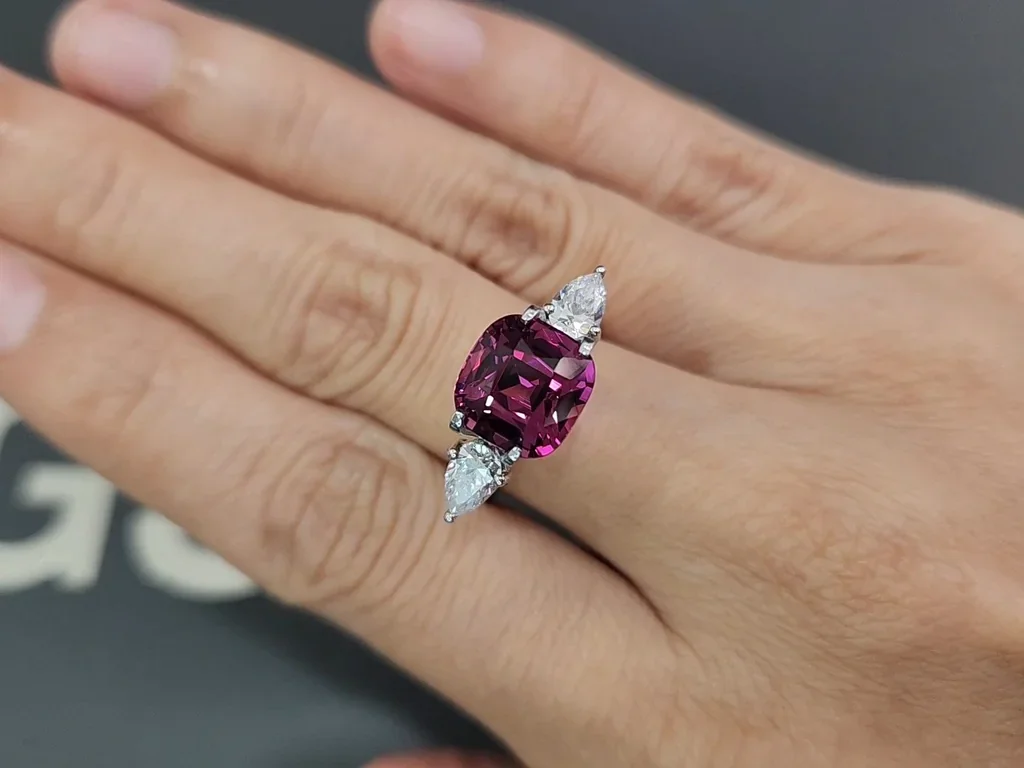 Grenat rhodolite taille coussin 5,48 carats, Tanzanie Image №5