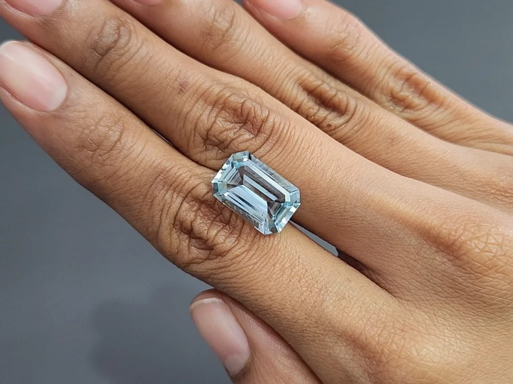Aquamarine octagon cut 6.98 carats, Madagascar Image №2