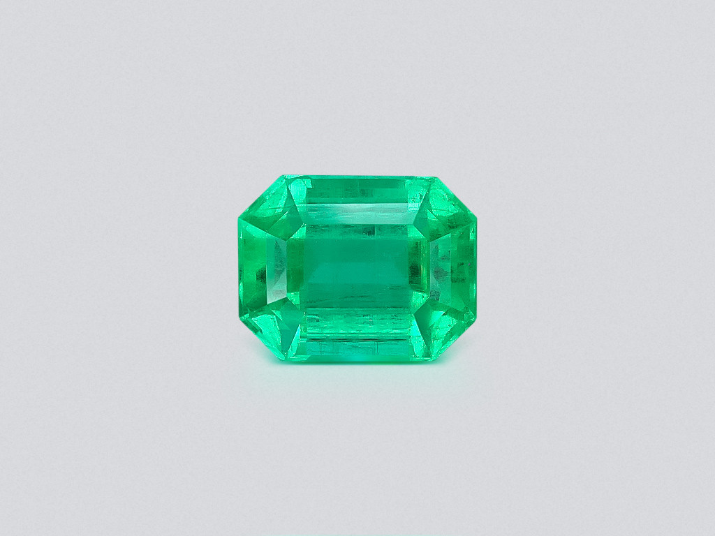 Émeraude verte intense de 4,32 carats, taille octogonale, Colombie Image №1