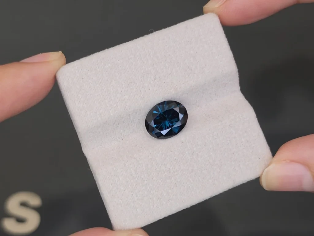 Blue spinel oval cut 3.38 carats, Tanzania Image №4