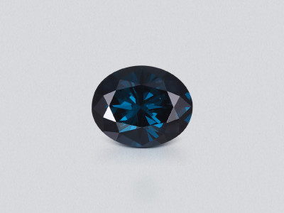 Blauer spinell mit ovalem schliff 3,38 karat, Tansania photo