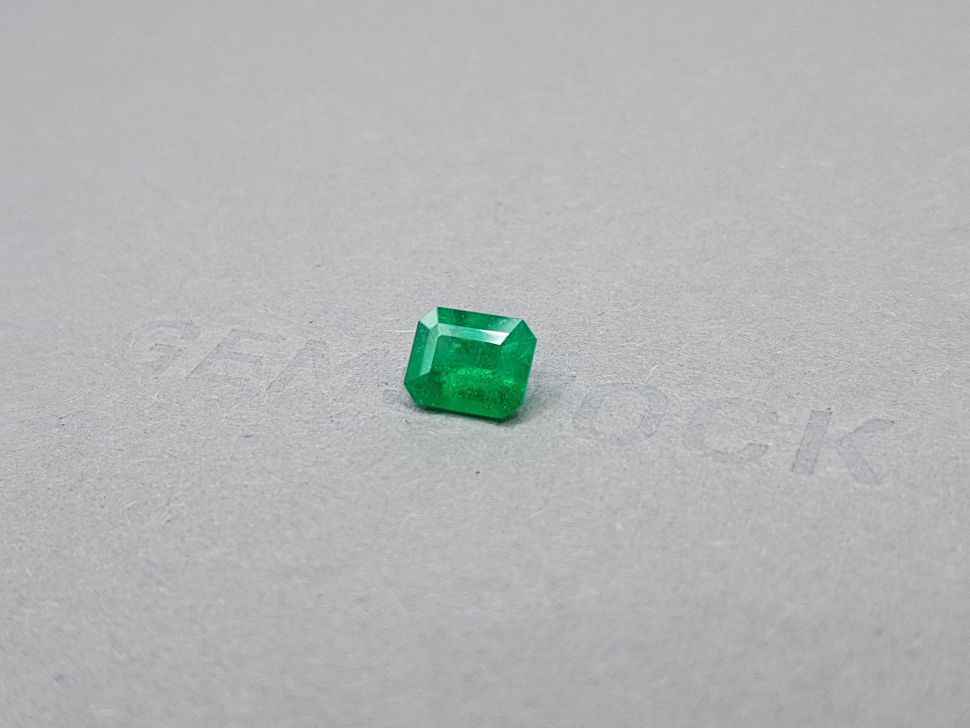 Colombian Vivid Green Emerald 1.25 ct Image №3