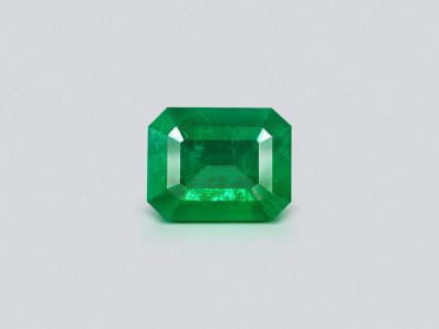 Esmeralda colombiana verde vivo 1.25ct photo