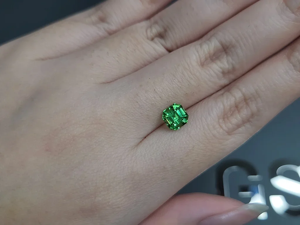 Neon Green tsavorite garnet in asscher cut 1.34 carats, Tanzania  Image №2