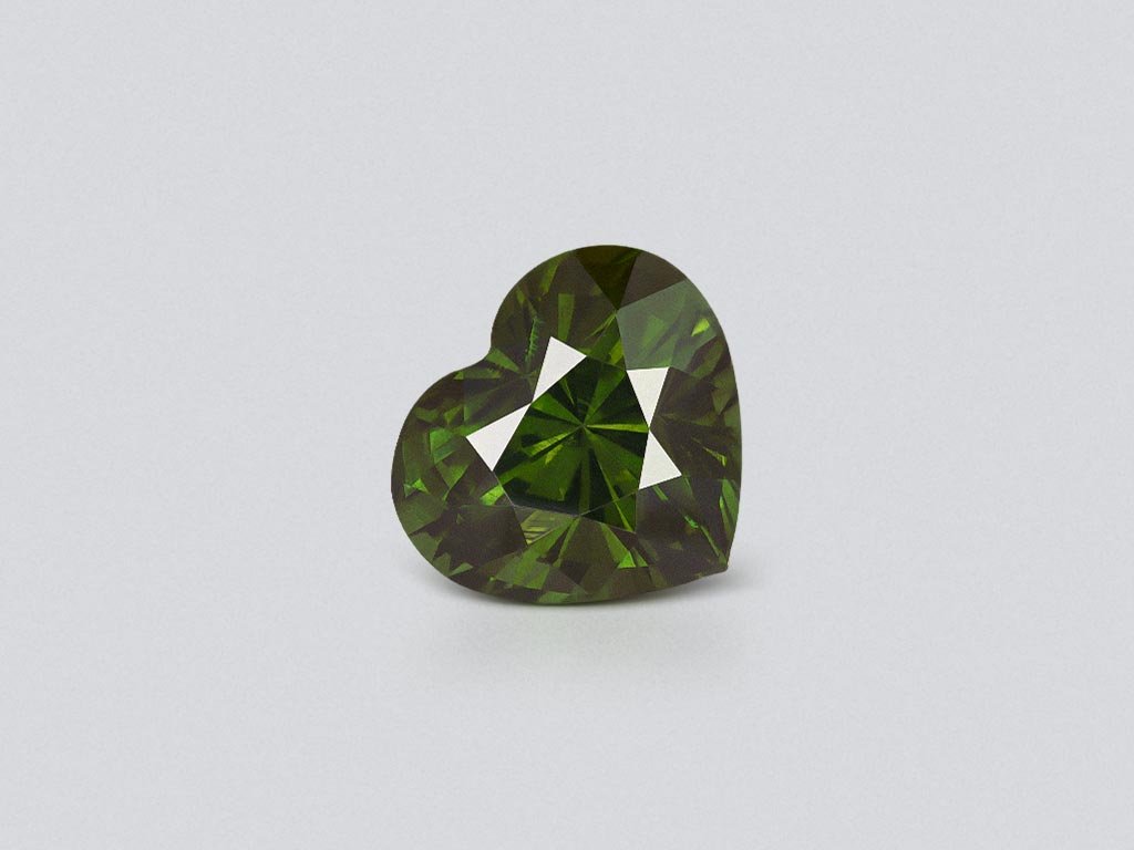 Green zircon in heart shape 7.01 Carats Image №1