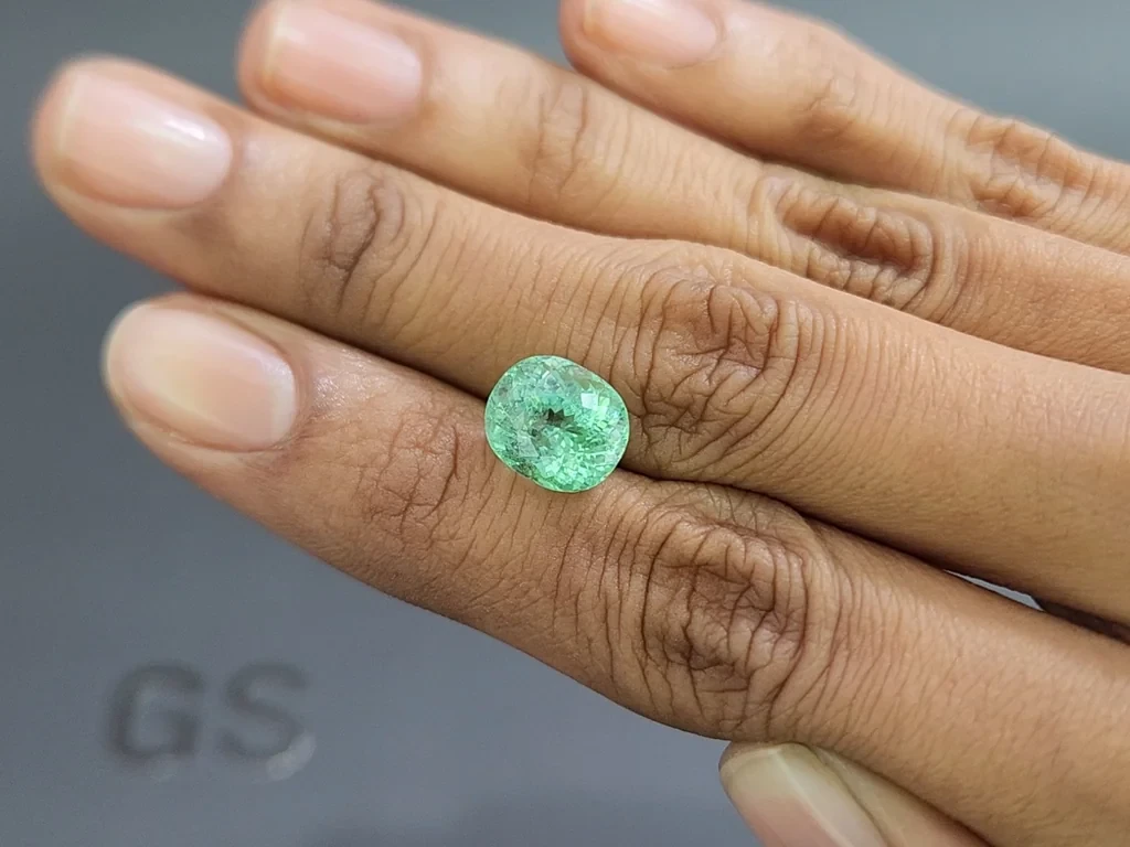 Diamant Paraiba vert néon, taille coussin, 4,30 carats, Mozambique Image №2