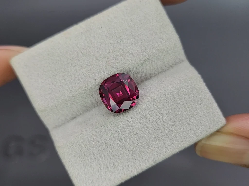 Rhodolith granat kissenförmiger 4,55 karat, Tansania Image №4