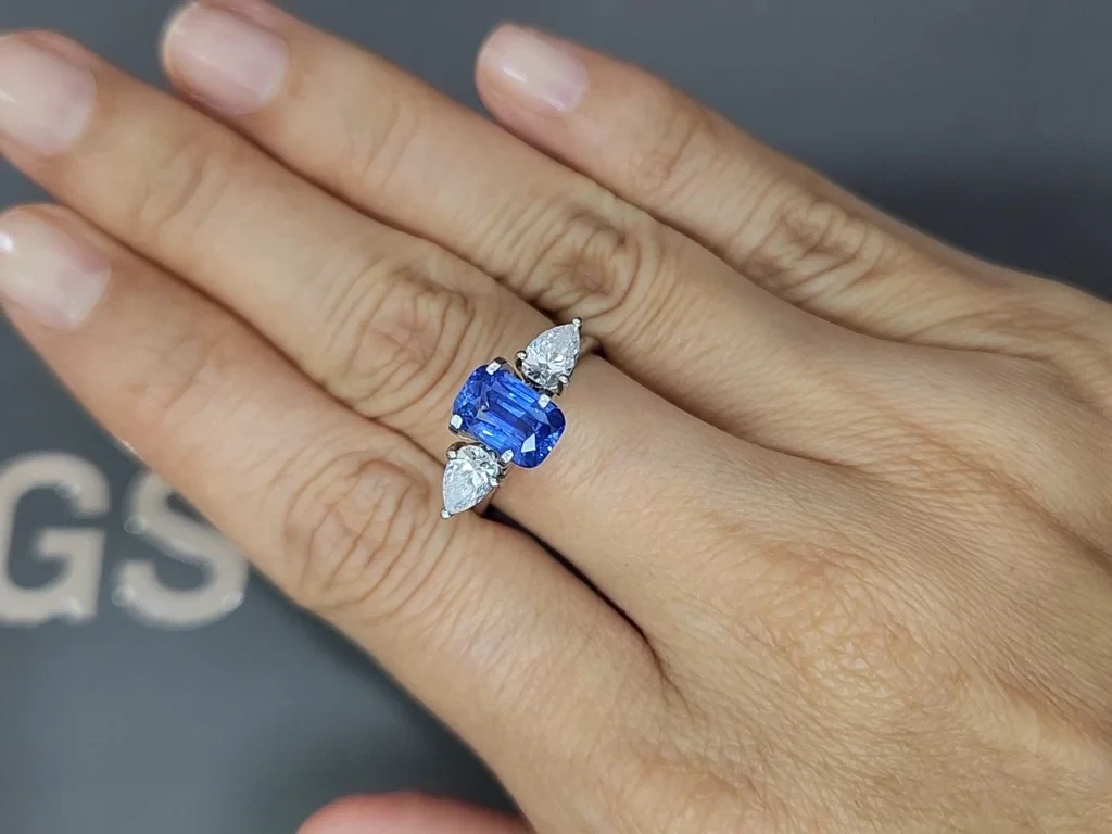 Unbehandelter Cornflower Blue saphir kissenförmig geschliffener 2,08 karat, Sri Lanka Image №5