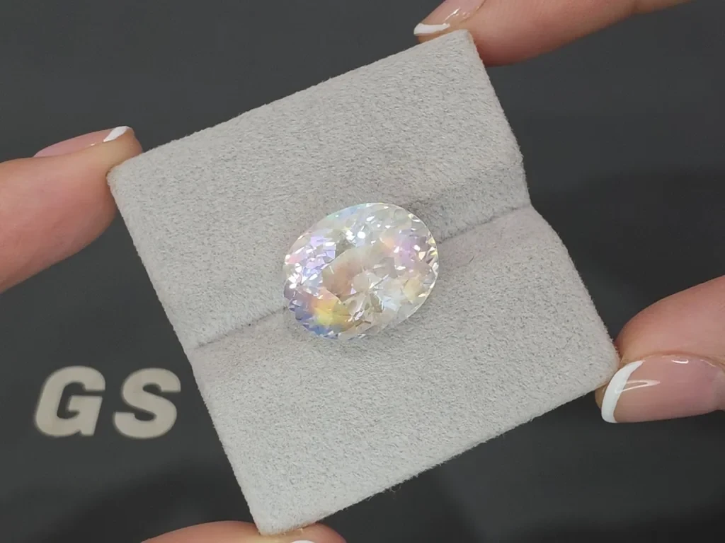Regenbogen mondstein ovaler schliff 11,94 carats, Madagaskar  Image №4