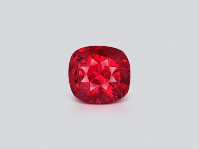 Unique vivid vibrant red spinel in cushion cut 5.33 carats, Vietnam  photo