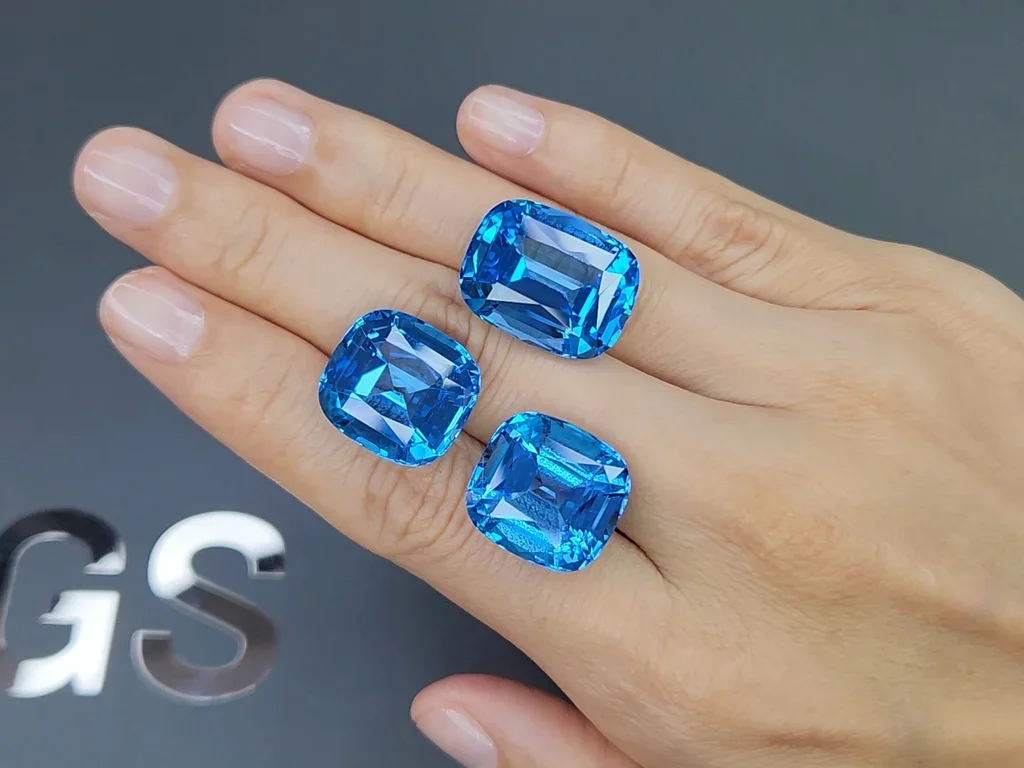Conjunto de topacio azul brillante (azul suizo) talla cojín 66,96 quilates, Brasil  Image №2