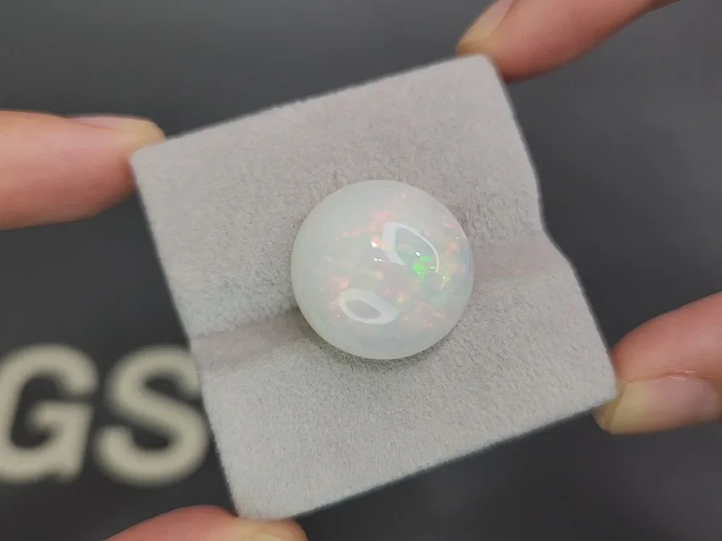 Ópalo blanco de corte redondo de 16,50 ct de Etiopía Image №3