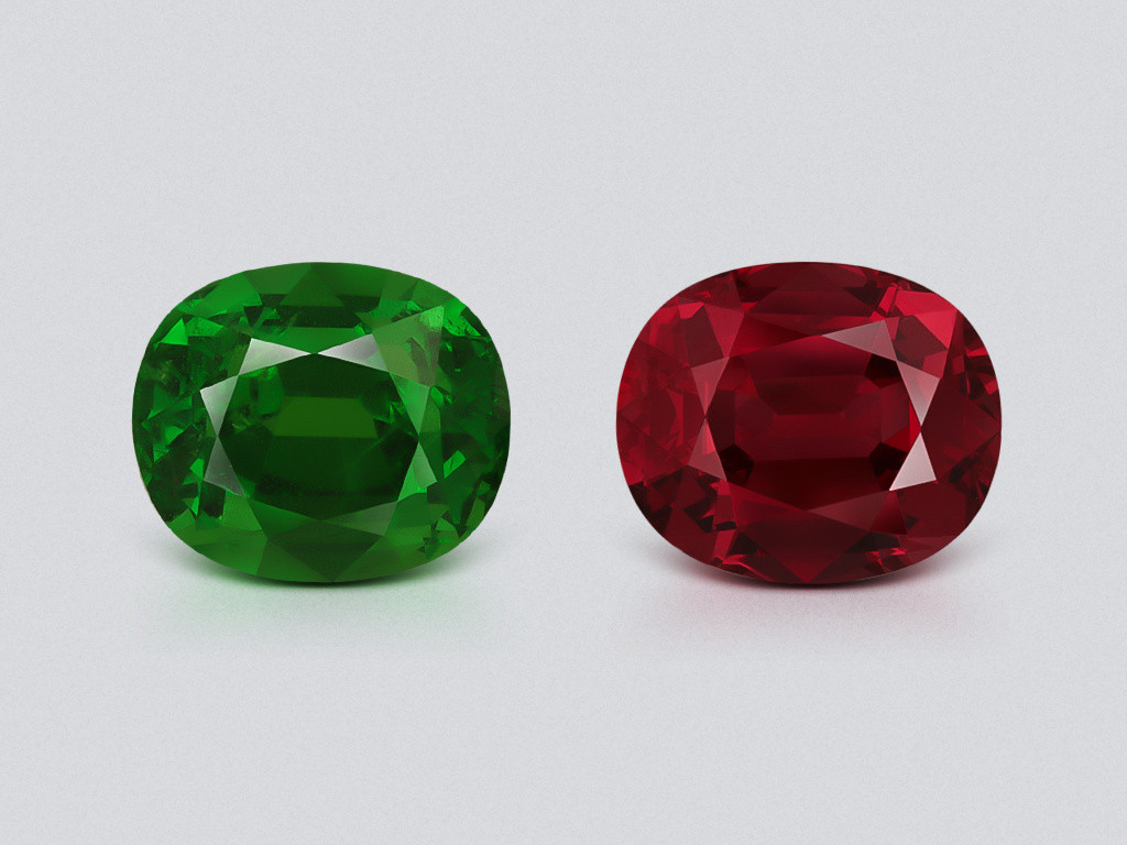 Contrasting pair of spinel and tsavorite garnet oval cut 1.71 carats, Burma, Tanzania Image №1