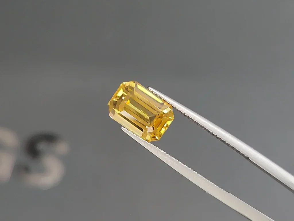 Zafiro amarillo de talla octogonal de 4,50 carats, Sri Lanka Image №3