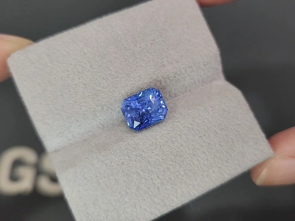 Zafiro azul intenso de talla octagonal sin calentar, 3,52 quilates, Sri Lanka Image №4