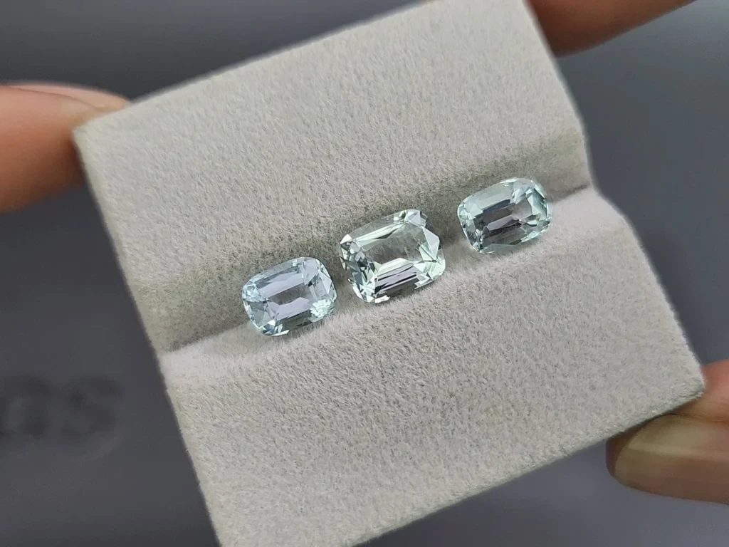 Ensemble aigues-marines taille coussin, 3,87 carats, Madagascar Image №5