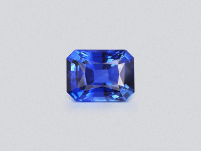 Un saphir bleu royal de 3,59 carats, taille octogonale,du Sri Lanka, non chauffé photo