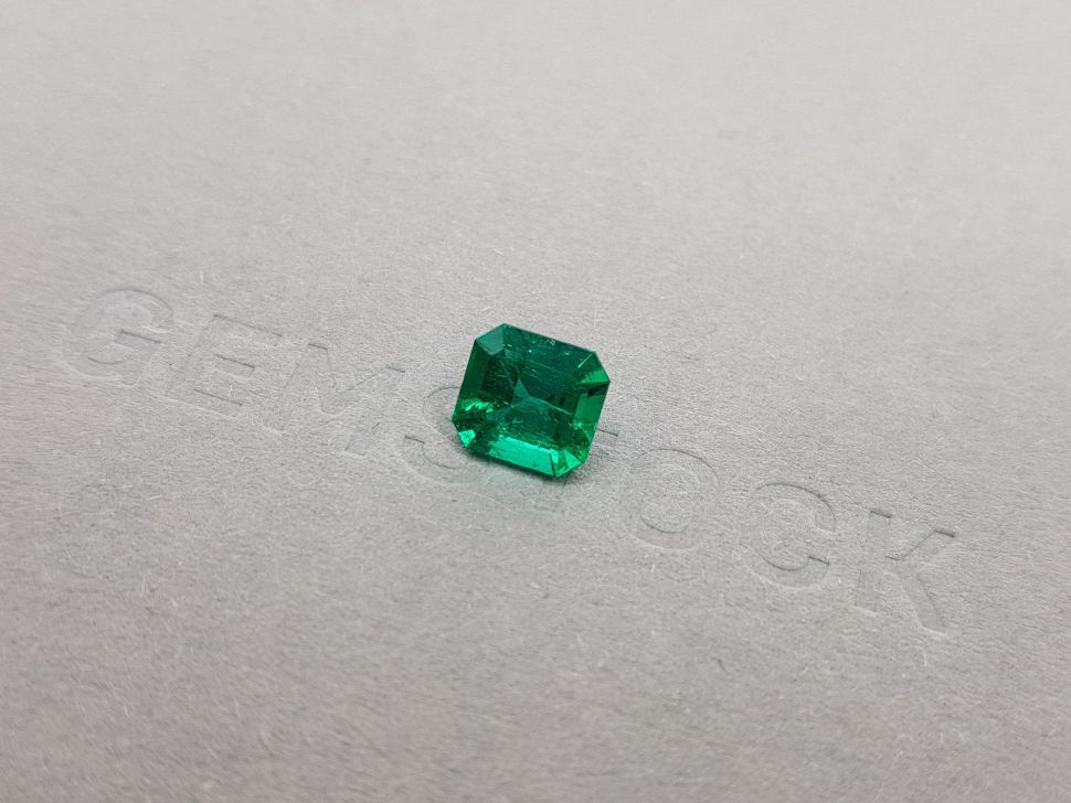 Intense "Muzo Green" Octagon Emerald 1.59 ct Image №3