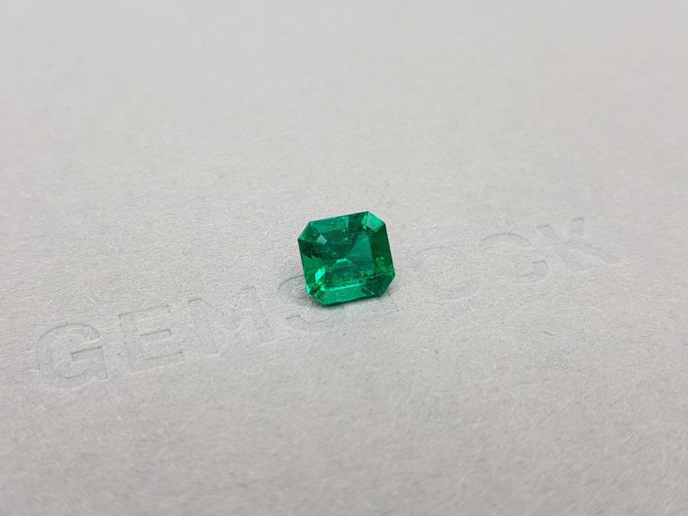 Intense "Muzo Green" Octagon Emerald 1.59 ct Image №2