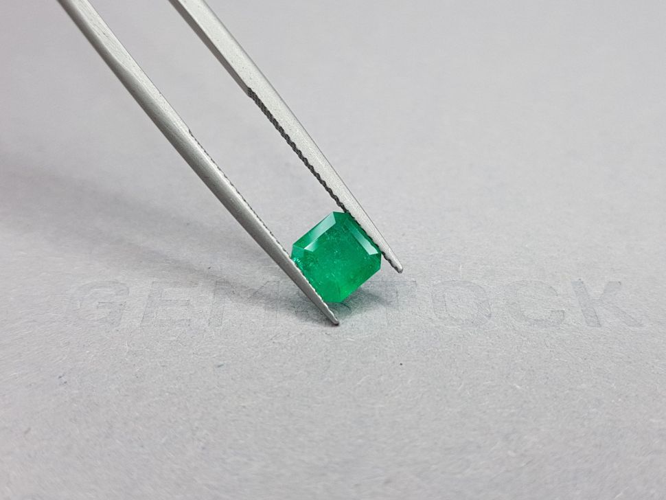 Intense Colombian emerald 1.19 ct Image №4
