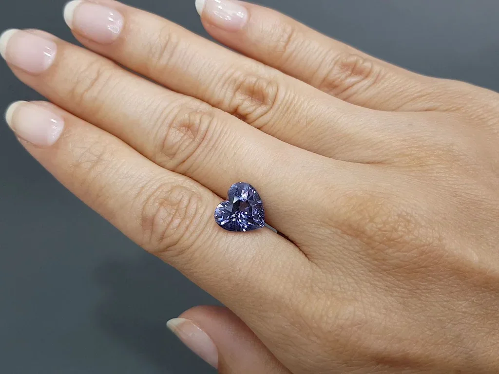 Spinelle violet lavande taille cœur 4,41 ct, Tanzanie Image №2