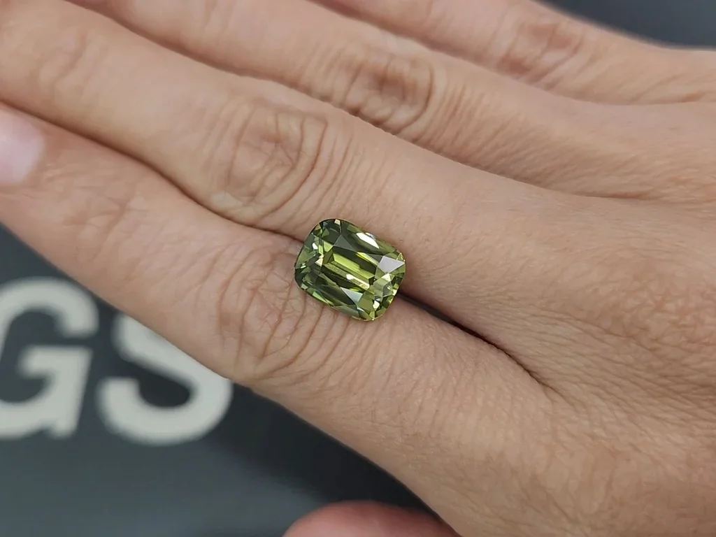 Zircon jaune vert taille coussin de 7,34 carats, Tanzanie Image №2