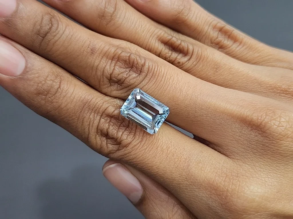 Aquamarine octagon cut 5.25 carats, Madagascar Image №2