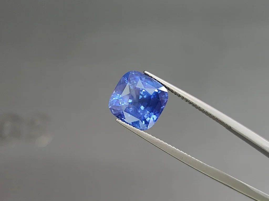 Saphir bleuet non chauffé, taille coussin 8,14 carats, Sri Lanka Image №3