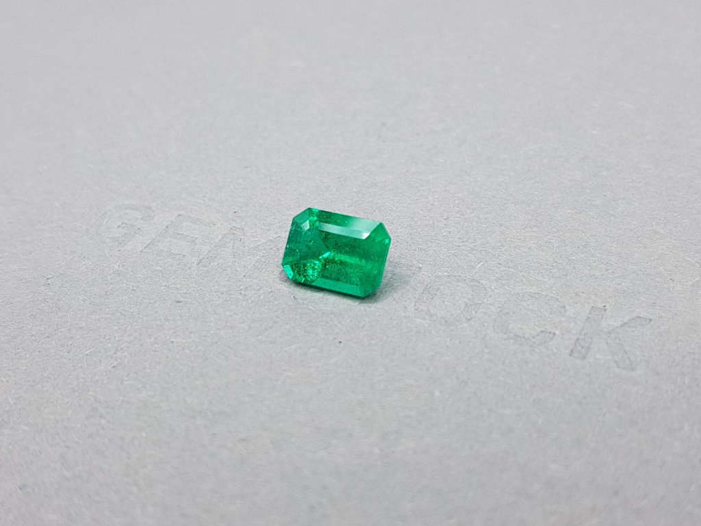 Colombian emerald Vivid Green, 1.71 ct Image №3