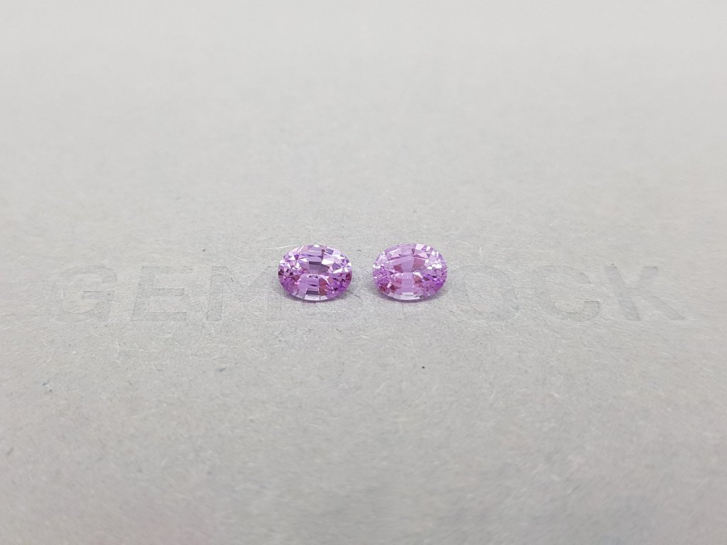 Pair of unheated oval cut pink sapphires 1.29 ct Image №1