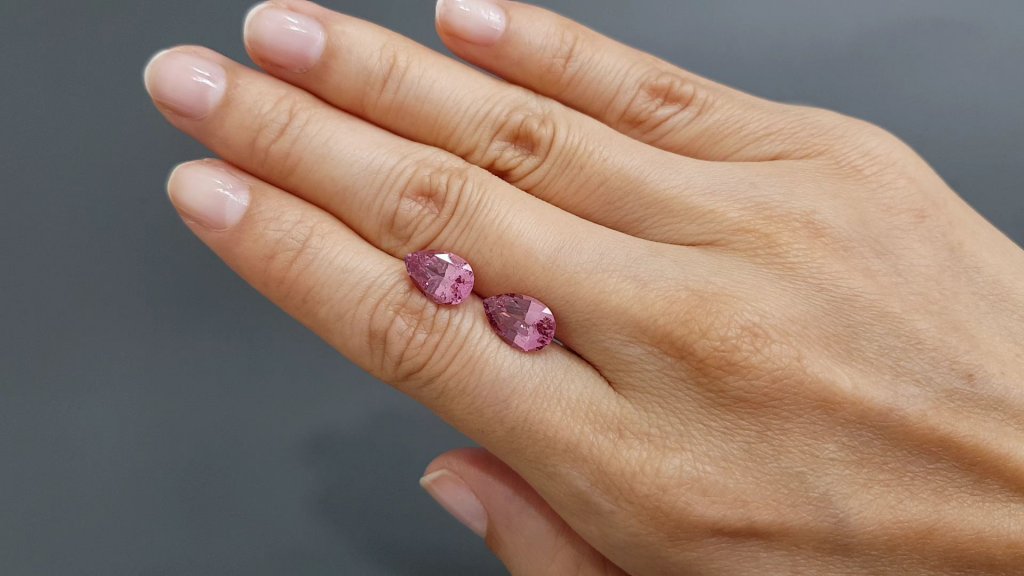 Pair of pink spinels in pear cut 5.26 carats, Tajikistan Image №2
