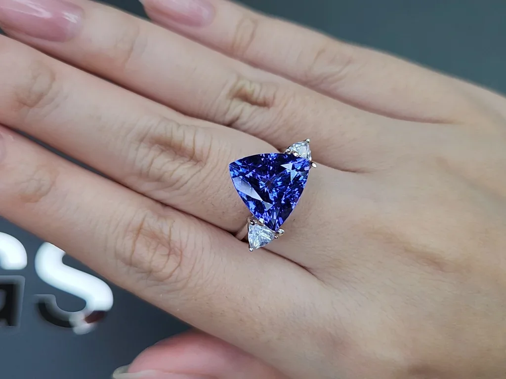 Tansanit im trillionschliff 7,19 karats, Tansania Image №5