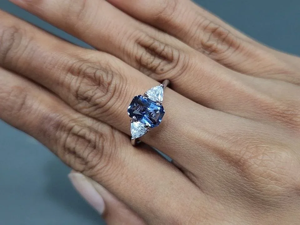 Saphir bleu vif taille octogonale non chauffé 2,04 ct Tanzanie Image №5