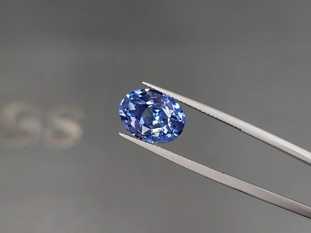 Saphir bleu taille ovale de 6,79 carats, Sri Lanka Image №4