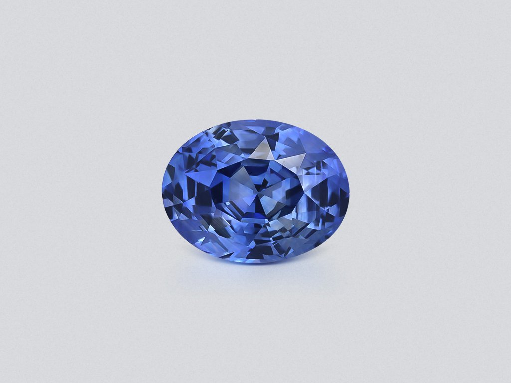 Saphir bleu taille ovale de 6,79 carats, Sri Lanka Image №1