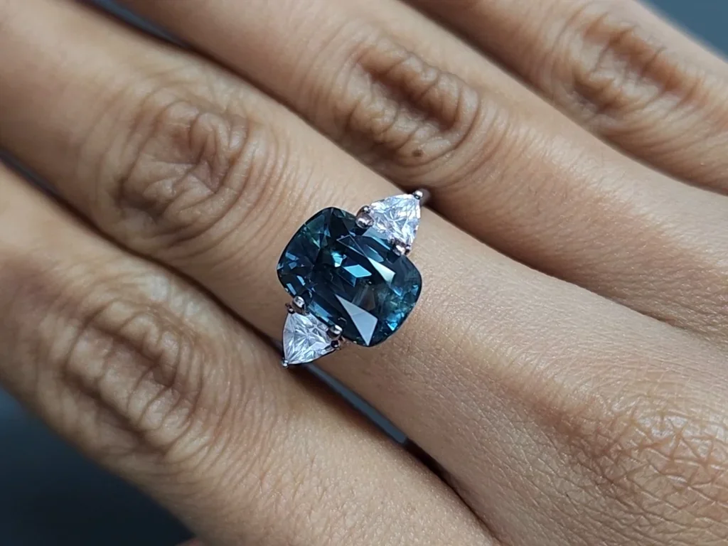 Unbeheizter saphir blaugrüner im kissenschliff 5,29 karats, Madagaskar Image №5