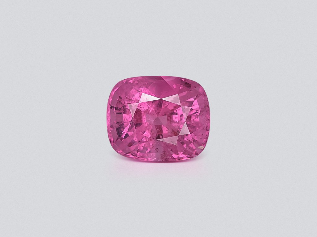 Spinel Vivid Pink cushion cut 3.78 carats , Burma Image №1