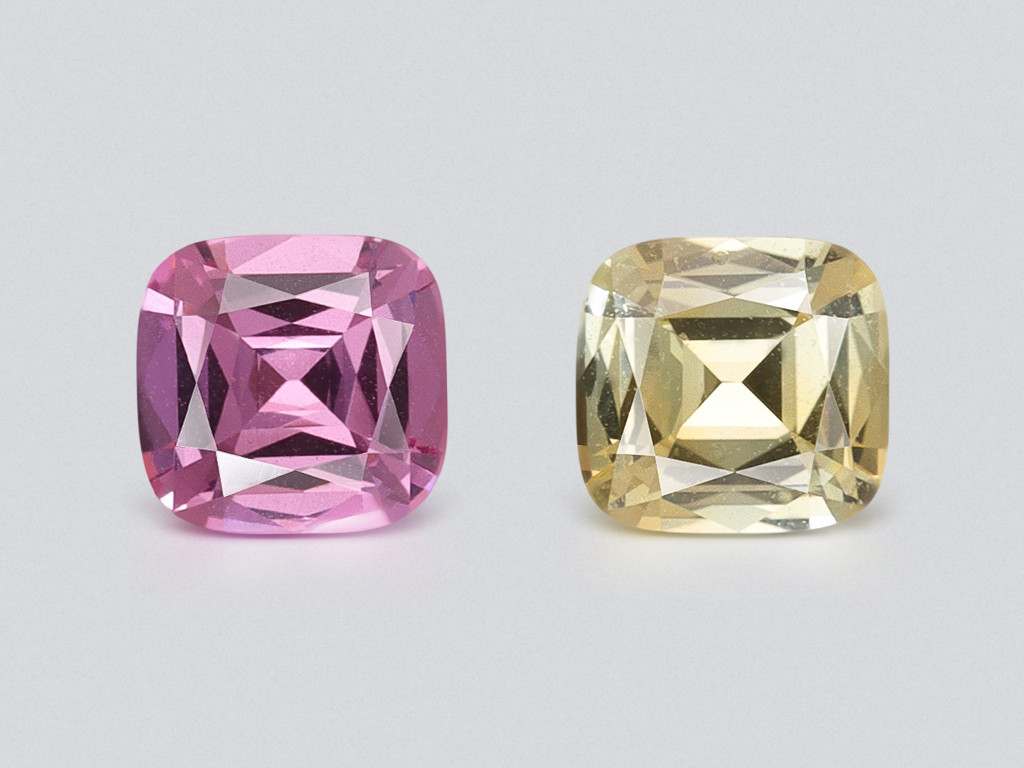 Une paire contrastée de saphirs non chauffés, taille coussin 0,73 carat, Sri Lanka Image №1
