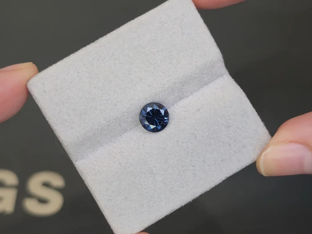 Spinelle bleu, taille ronde 1,25 carat, Tanzanie Image №4