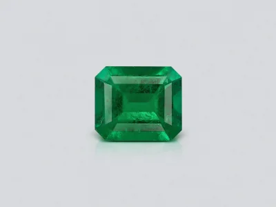 Émeraude vert vif 1,69 ct, Colombie photo