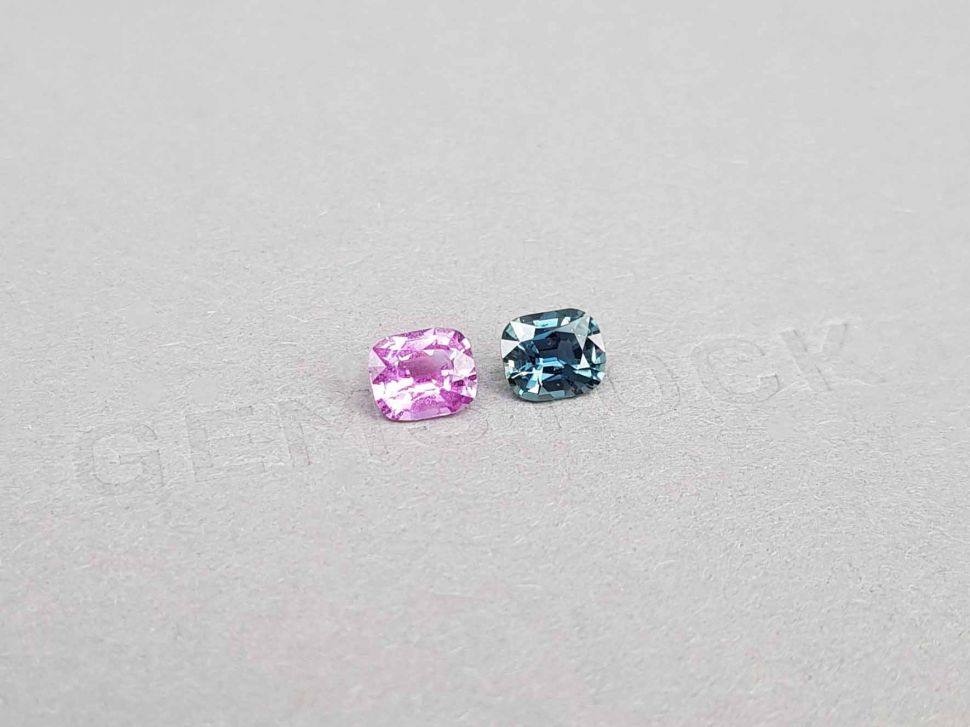 Bright contrasting pair of pink and green sapphire 2.12 ct Image №2