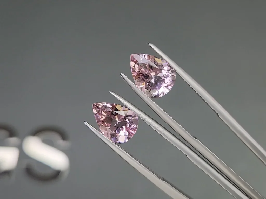 Pair of pink morganites in pear cut 4.77 carats, Madagascar  Image №3