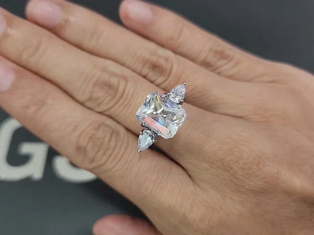 Rainbow moonstone radiant cut 5.33 carats, Madagascar Image №5