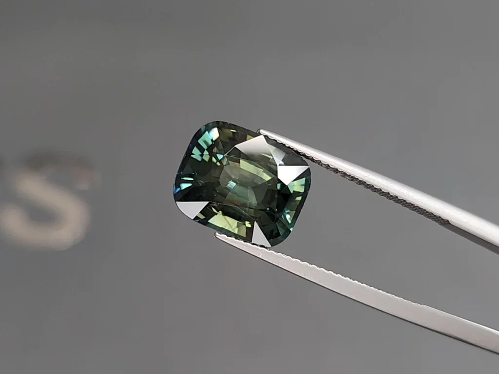 Sapphire Teal cushion cut  8.04 carats, Madagascar Image №3