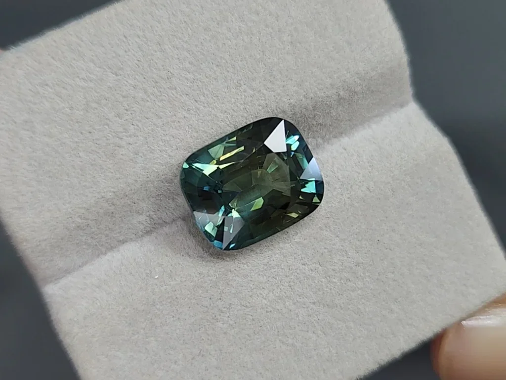Sapphire Teal cushion cut  8.04 carats, Madagascar Image №4