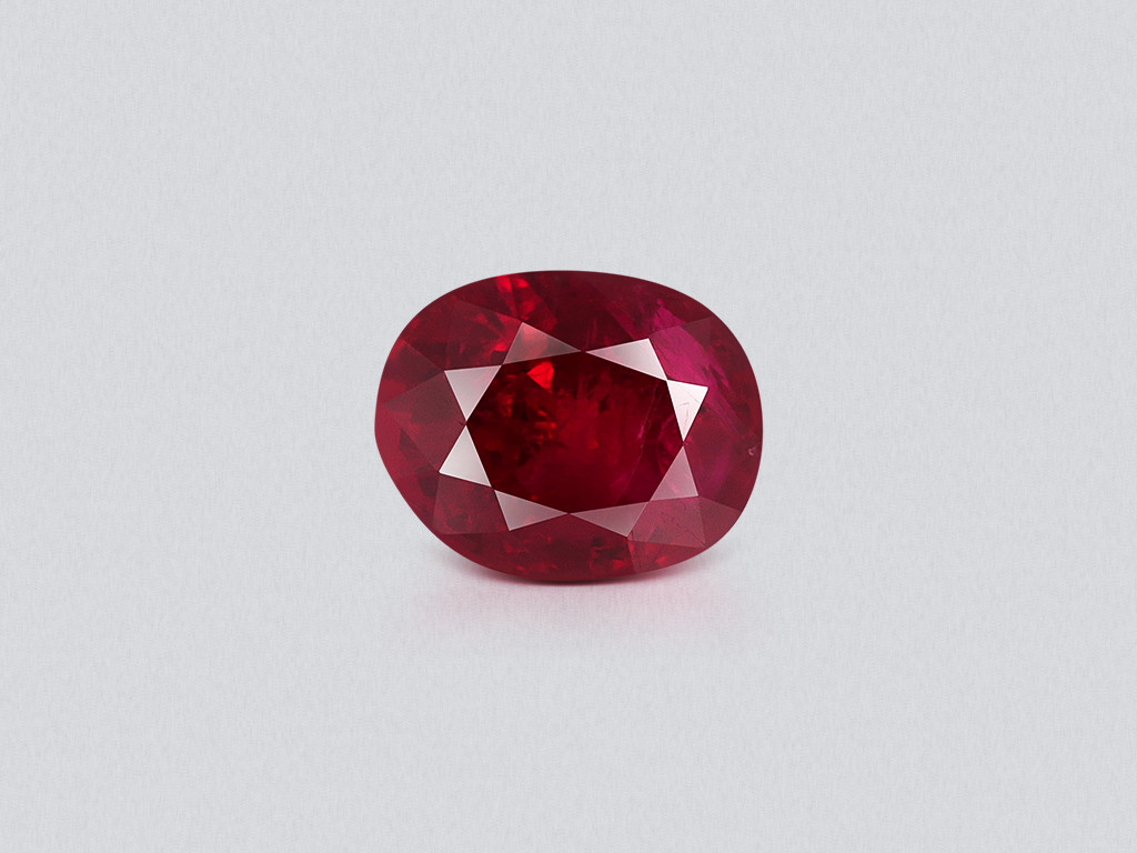 Unheated ruby Intense Red oval cut  1.30 carats, Burma (Mogok) Image №1