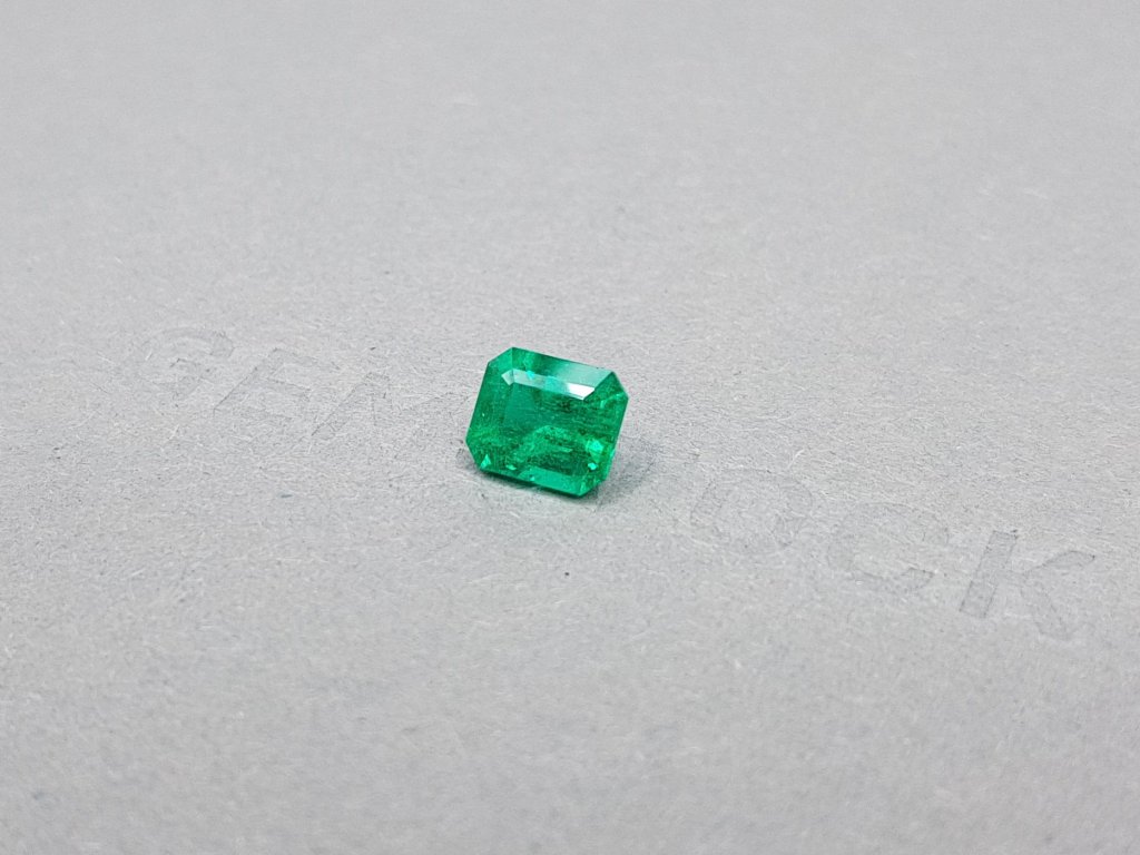 Colombian Emerald Vivid Green 1.32 ct Image №3
